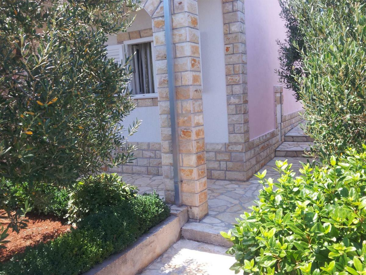 Villa Senka Necujam Exterior photo